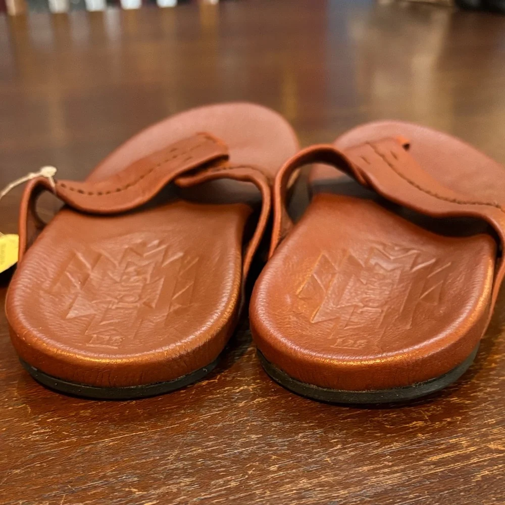 NWT‎ Toms Semana Brown Leather Flip Flops